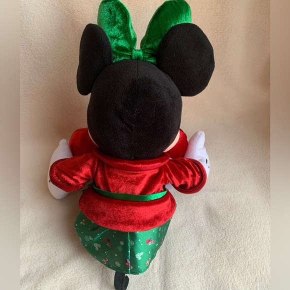 Disney Store 2019 Holiday Collection Minnie Mouse Plush - Picture 4 of 6